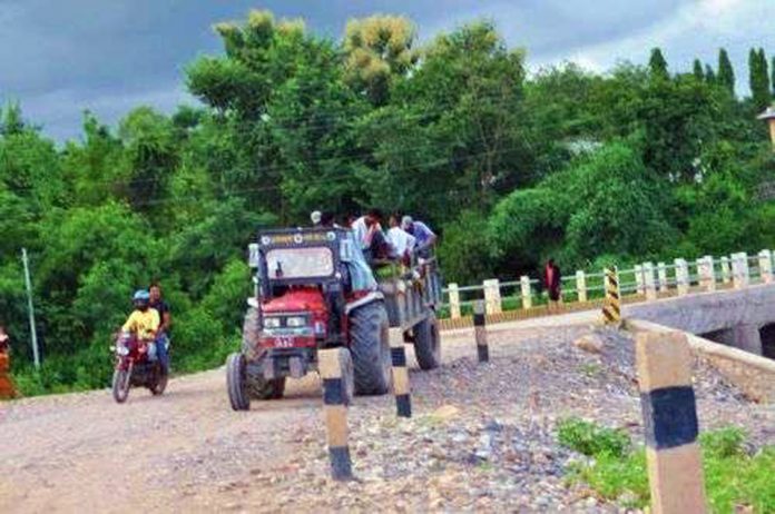 तुलसीपुर–सुर्खेत-सडक
