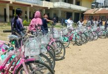 २६ छात्रालाई निःशुल्क साइकल