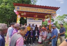 लरेना बासुदेव मन्दिर परिसरमा लायन्स प्रतिक्षालय